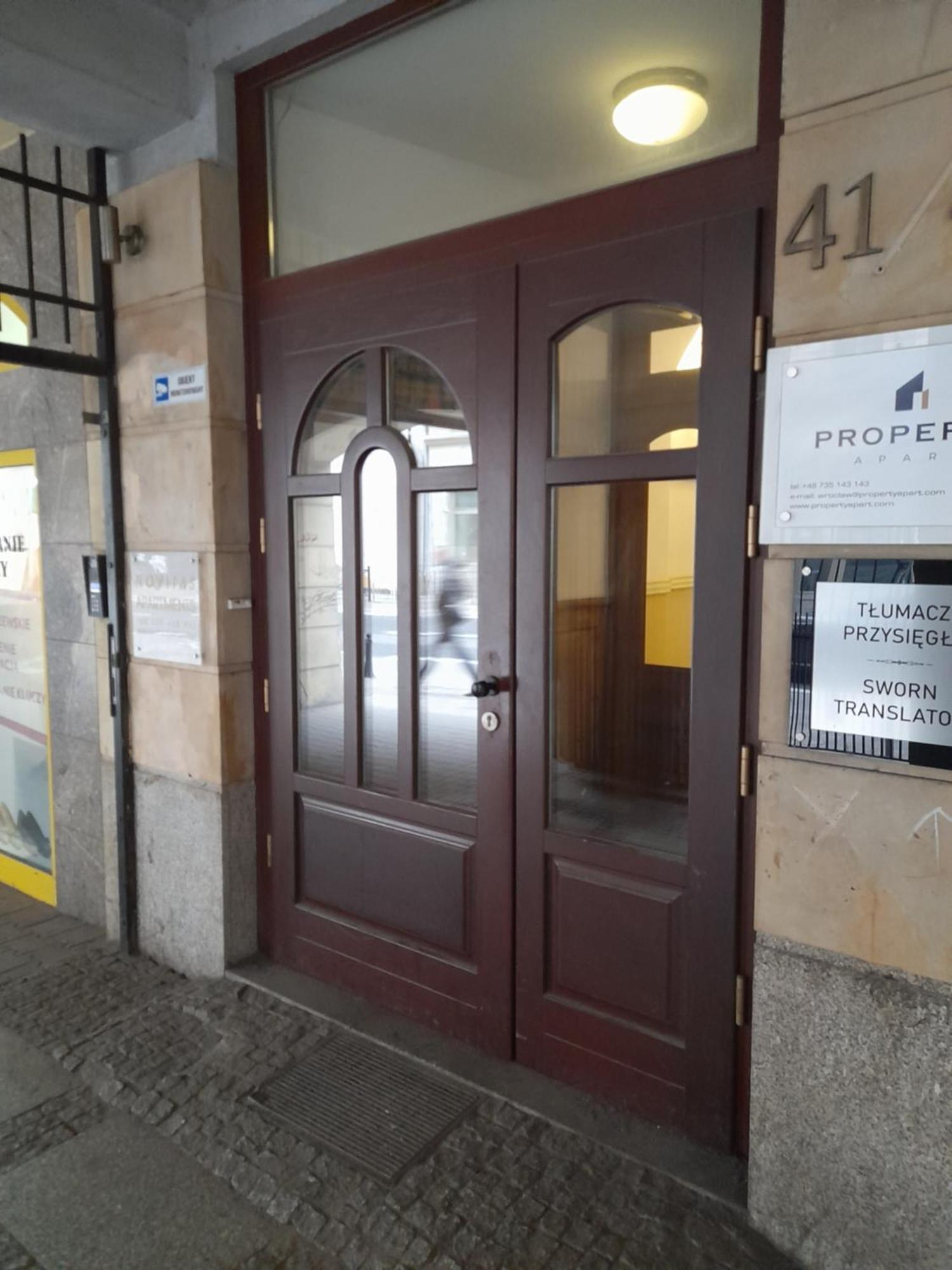 Novitas Apartments Вроцлав Екстериор снимка
