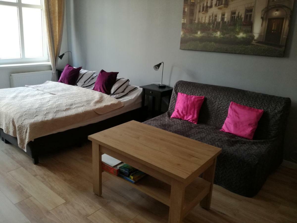 Novitas Apartments Вроцлав Екстериор снимка